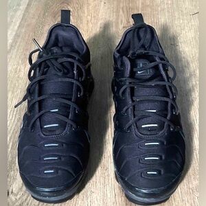 Nike Air Max Vapormax Plus Triple Black